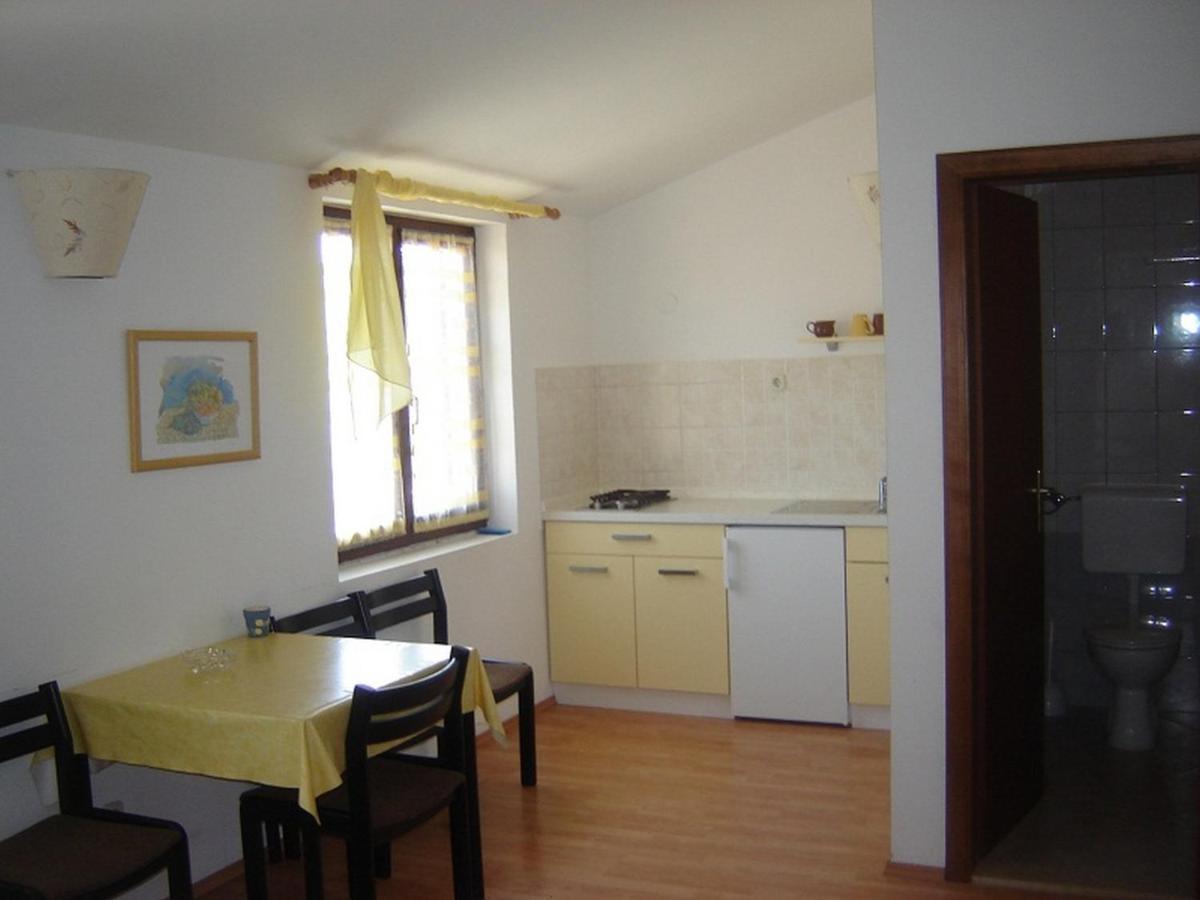Apartments Adria Biograd Na Moru Rom bilde