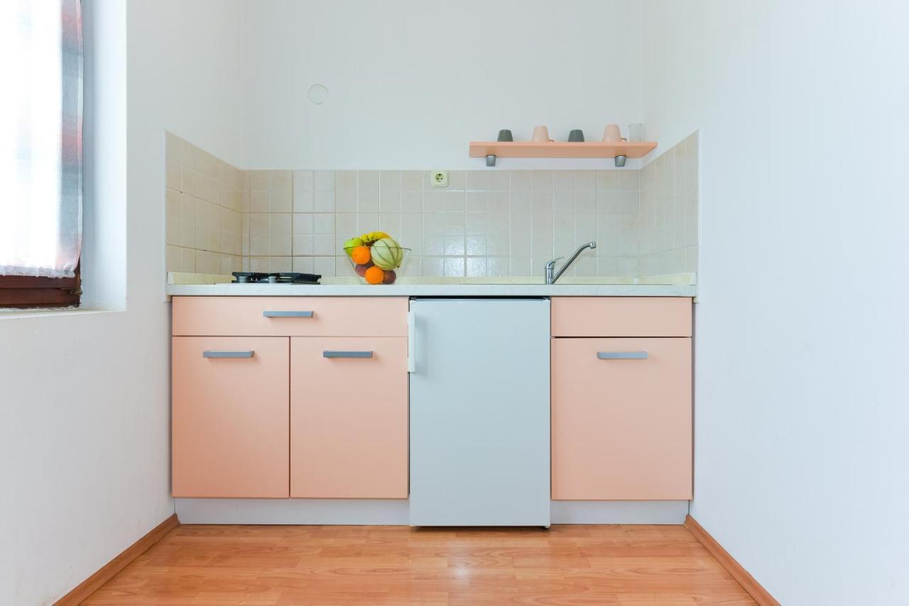 Apartments Adria Biograd Na Moru Rom bilde