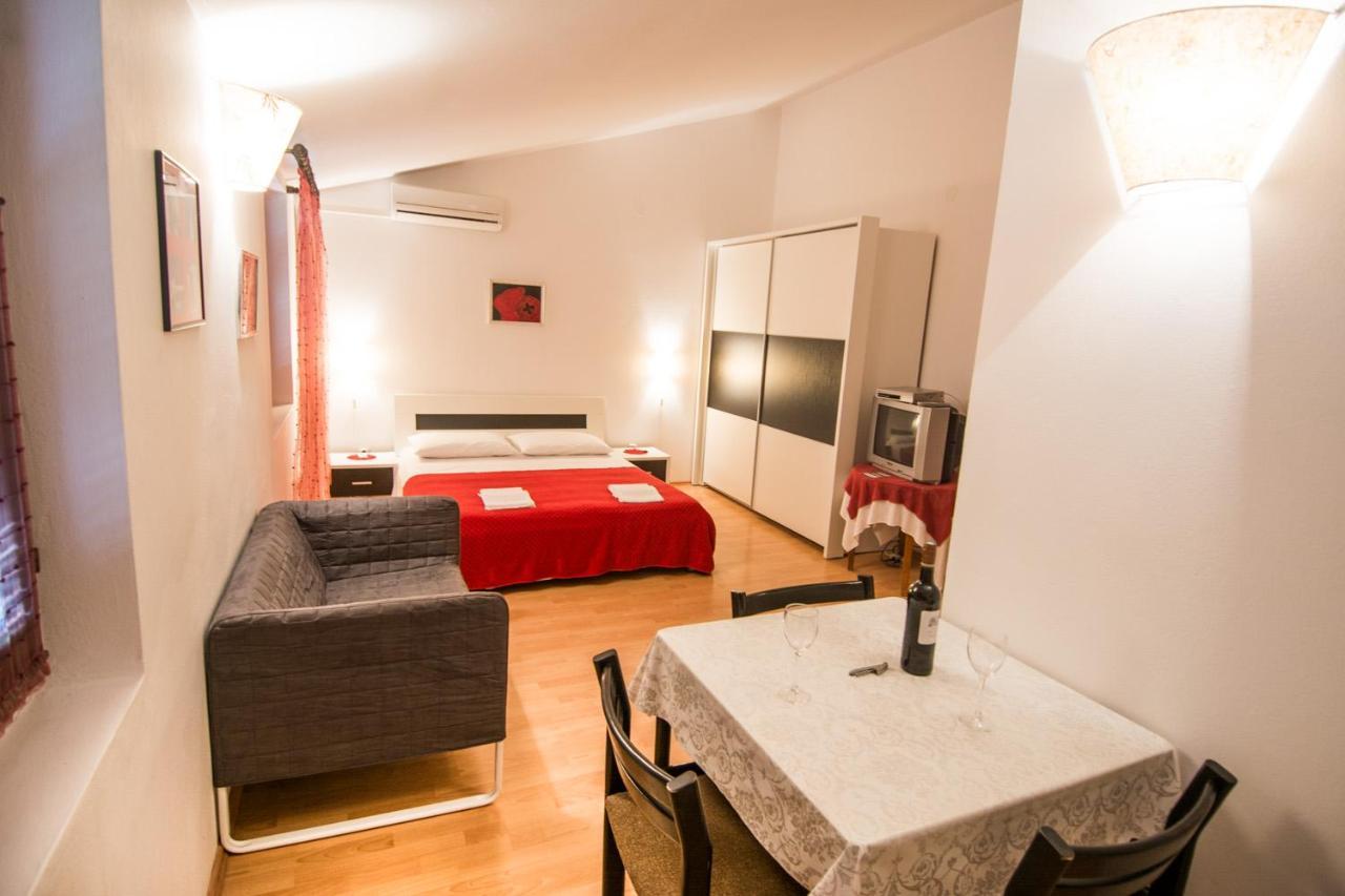 Apartments Adria Biograd Na Moru Eksteriør bilde