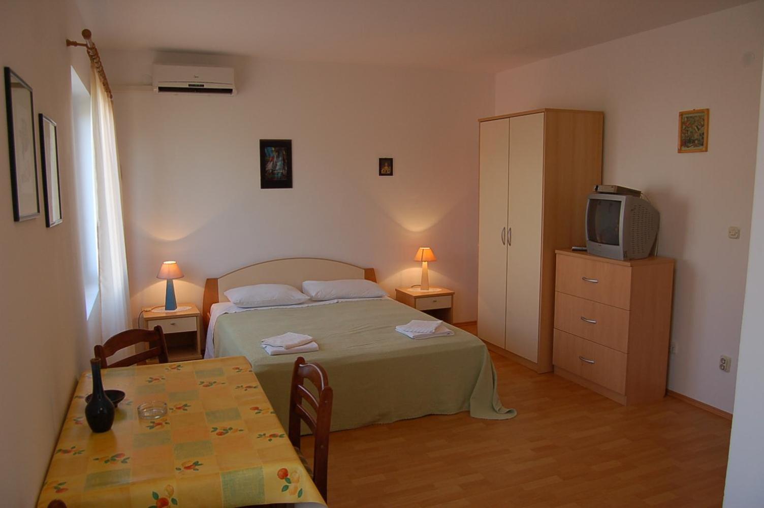 Apartments Adria Biograd Na Moru Rom bilde