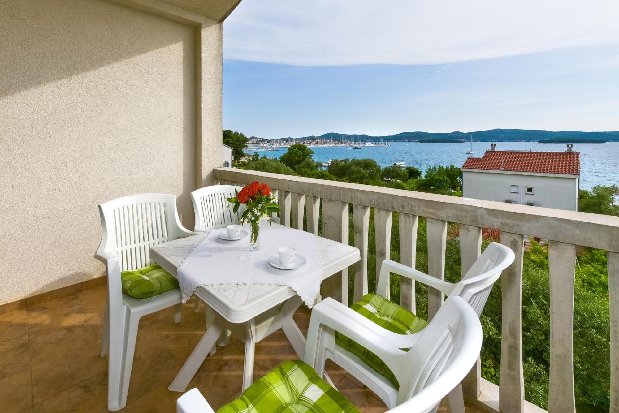 Apartments Adria Biograd Na Moru Eksteriør bilde